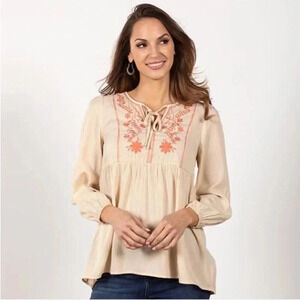 Hem & Thread Graceful In Floral Embroidered Top NWT